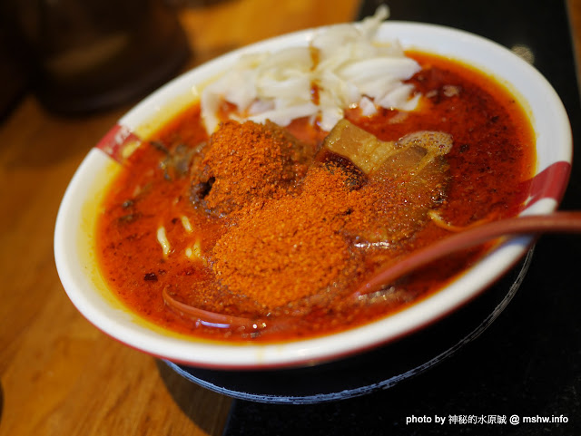 【食記】台中豚骨拉麵ラメン凪-豚王拉麵-老虎城店@西屯老虎城&秋紅谷&鼎盛BHW : 來自東京新宿,口味眾多的美味拉麵,但煎餃...唉 區域 午餐 台中市 宵夜 拉麵 捷運美食MRT&BRT 日式 晚餐 西屯區 飲食/食記/吃吃喝喝 麵食類 