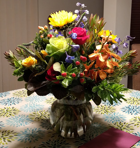 Florist «The Zionsville Flower Company», reviews and photos, 575 S Main St, Zionsville, IN 46077, USA