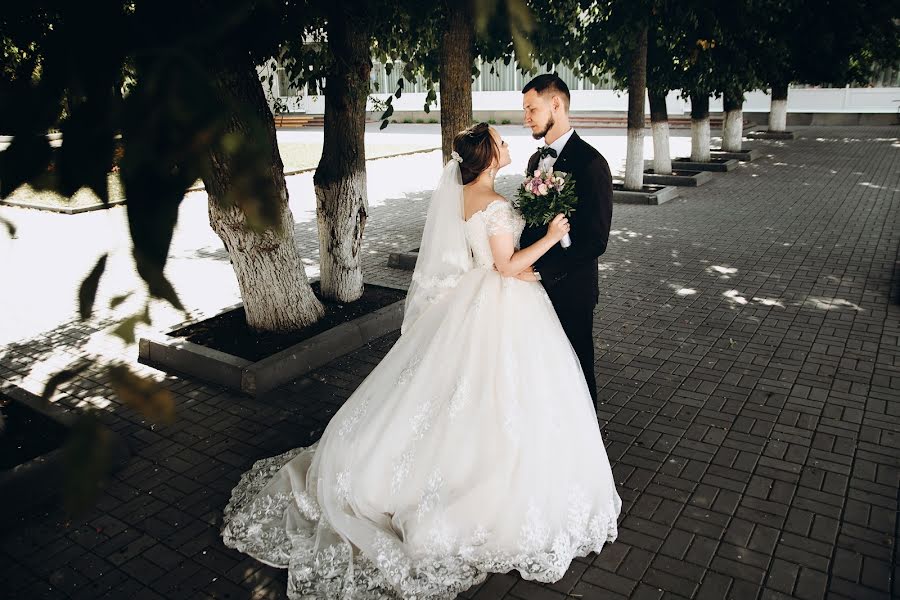 Fotógrafo de casamento Sergey Sadokhin (sergeyschastye). Foto de 9 de setembro 2020