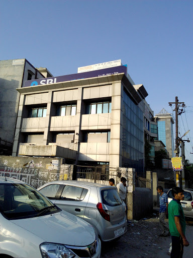 State Bank of India, E-6 (B), Sector-1, Gautham Budh Nagar, Noida, Uttar Pradesh 201301, India, Public_Sector_Bank, state DL