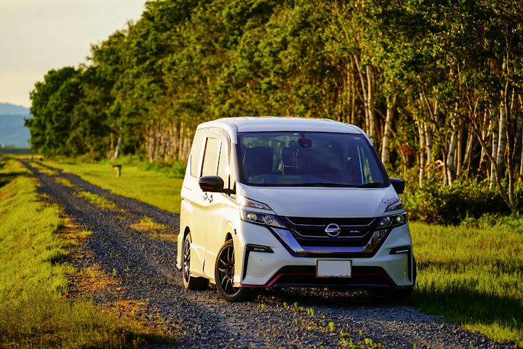セレナの北海道ドライブ・ミラーレス一眼・ワンタッチ高画質でお楽しみ下さい📷😎・三笠市・岩見沢市に関するカスタム事例の投稿画像1枚目