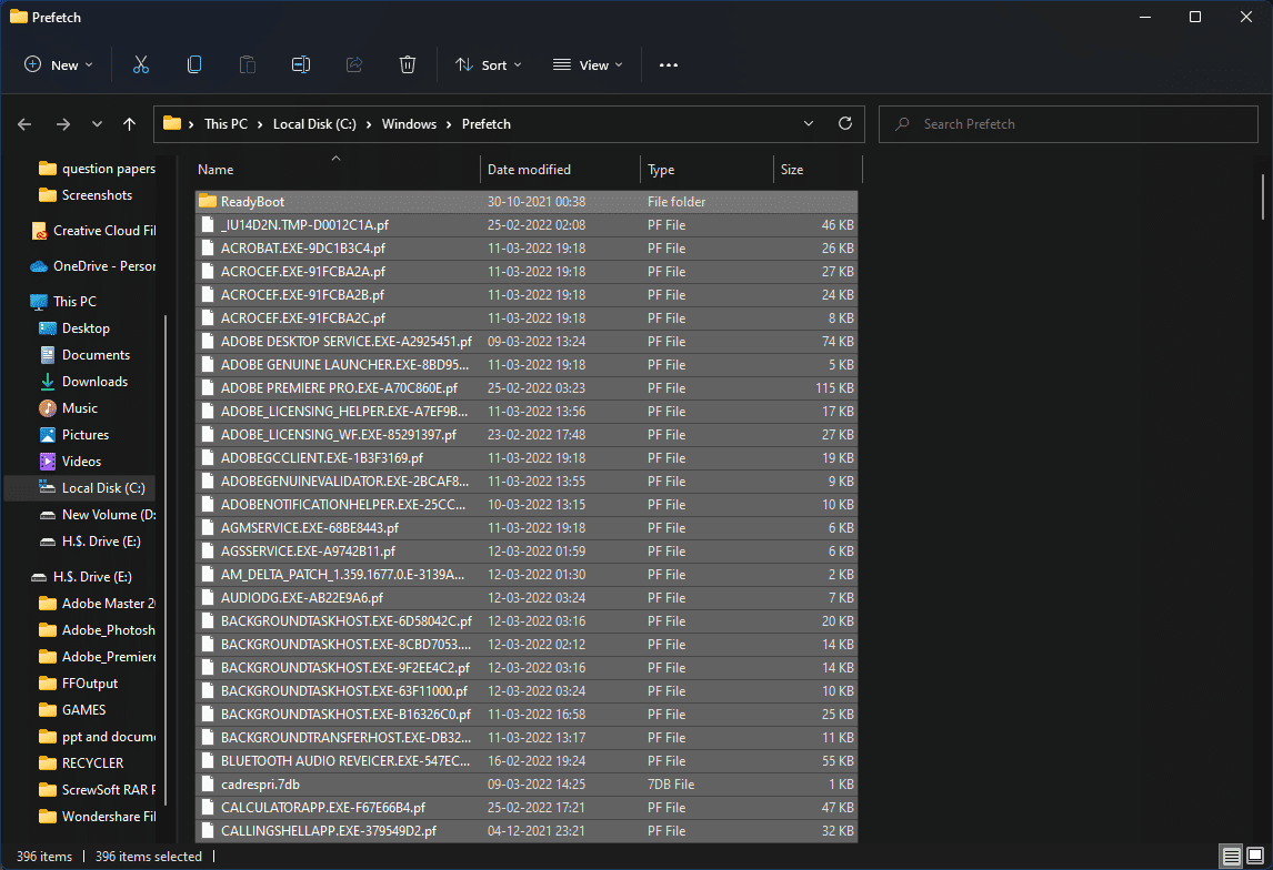 กดปุ่มผสม Ctrl + A เพื่อเลือกไฟล์ทั้งหมดและกดปุ่ม Shift + Delete เพื่อลบไฟล์ที่เลือกอย่างถาวร