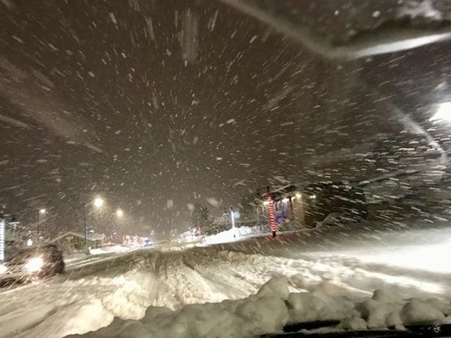 Snow filled roads on 6 December 2017 in Valdez, Alaska, one of the most extreme snowfall rates ever recorded. Photo: Alaska Department of Transportation and Public Facilities