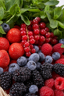 BEST ALTERNATIVES BREAKFAST FOOD BERRIES