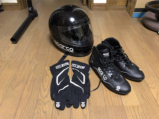 ホンダ S00を華麗にカスタム By カズ 09 26 以前からやりたかったスパルコステッカーをヘルメットに貼りました これで三種の神器が揃いましたぜ Cartune