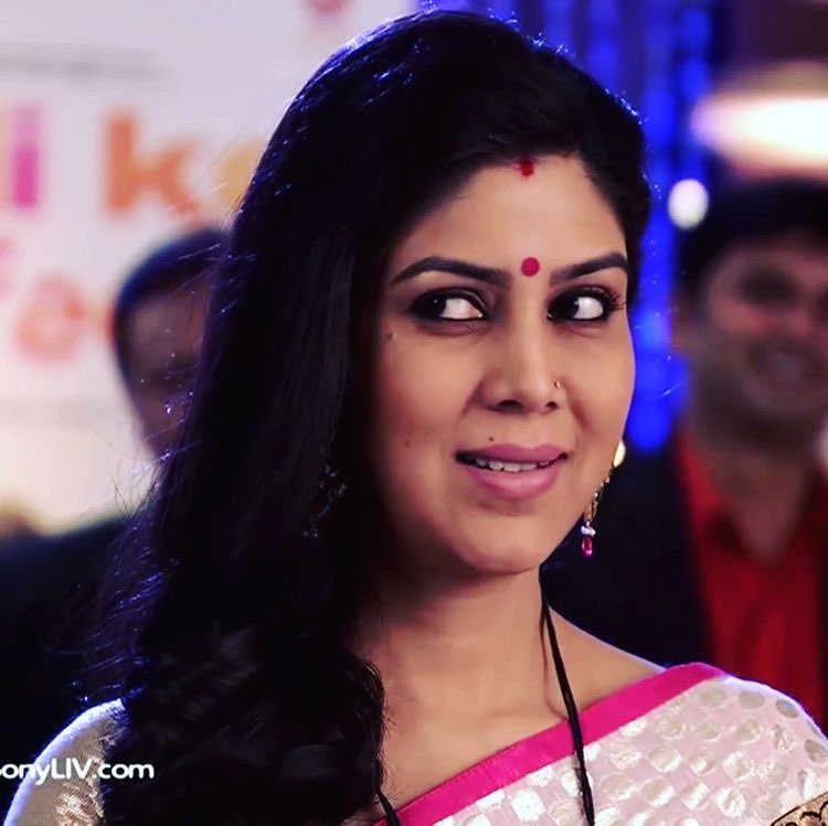 Sakshi Tanwar Latest Hot Saree Photos 