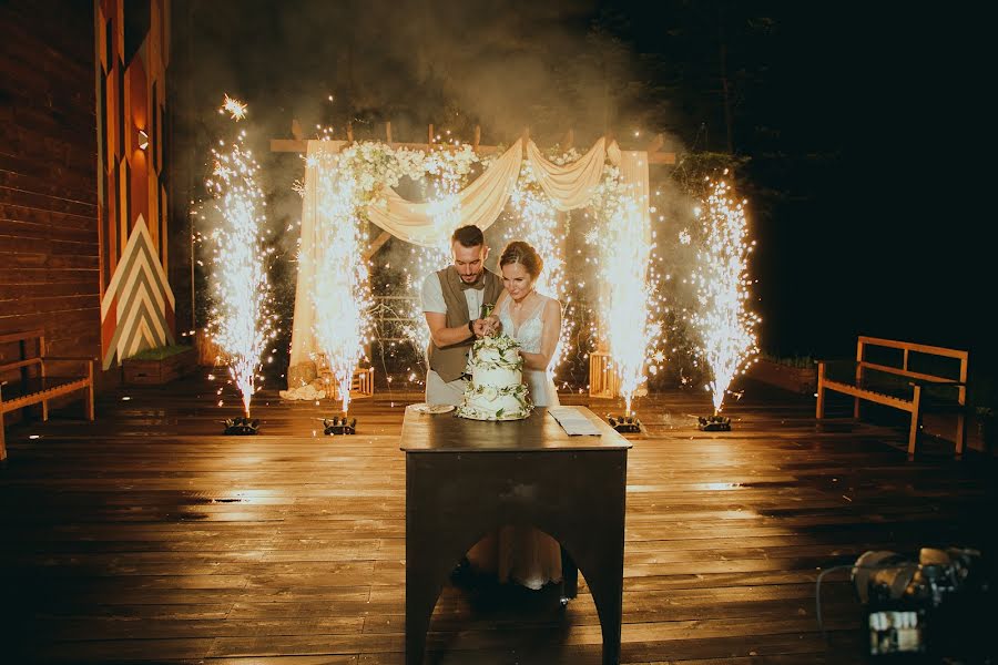 शादी का फोटोग्राफर Elizaveta Kryuchkova (liza75757)। सितम्बर 1 2018 का फोटो