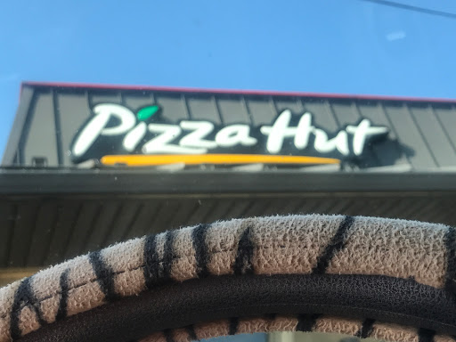 Pizza Restaurant «Pizza Hut», reviews and photos, 3527 Union Rd, Cheektowaga, NY 14225, USA