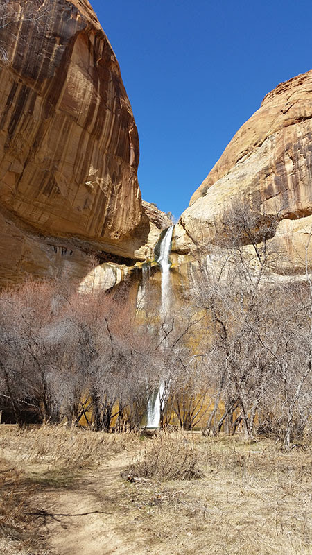 Etapa 09: Calf Creek Falls, Capitol Reef y Goblin SP - Southwest USA Road Trip Loop (7)