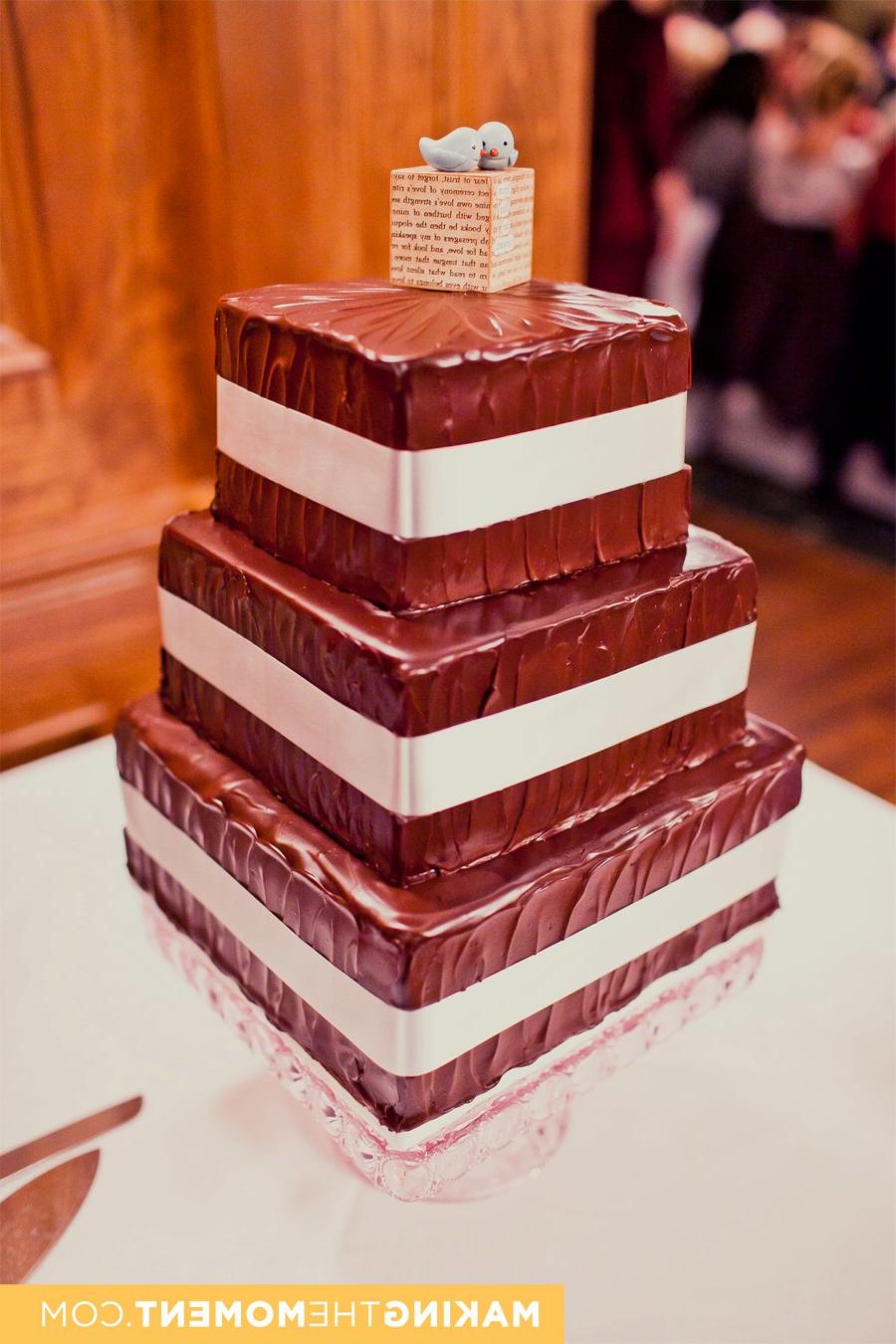 rustic wedding cake with