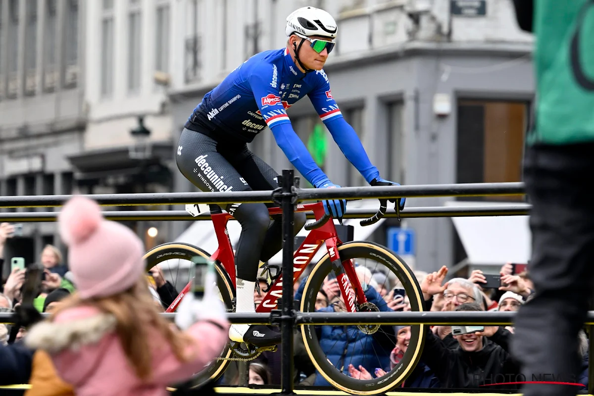 "Dat Van Aert niet topfavoriet is, is duidelijk": Van der Poel niet akkoord met vader en schat ook andere concurrenten in