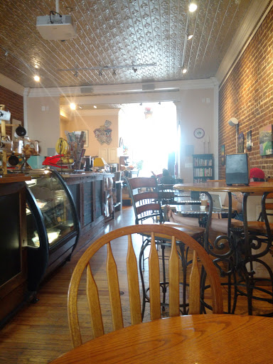 Coffee Shop «Raven’s Nest Coffee House», reviews and photos, 254 E Davis St, Culpeper, VA 22701, USA