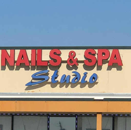Nails & Spa Studio