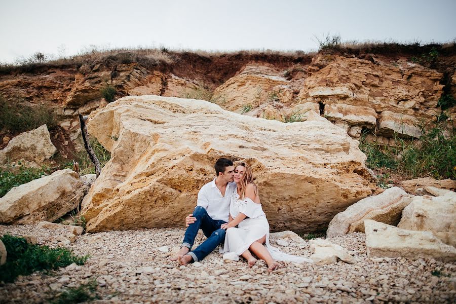 Fotografo di matrimoni Natalya Leschenko (mimika). Foto del 13 ottobre 2015