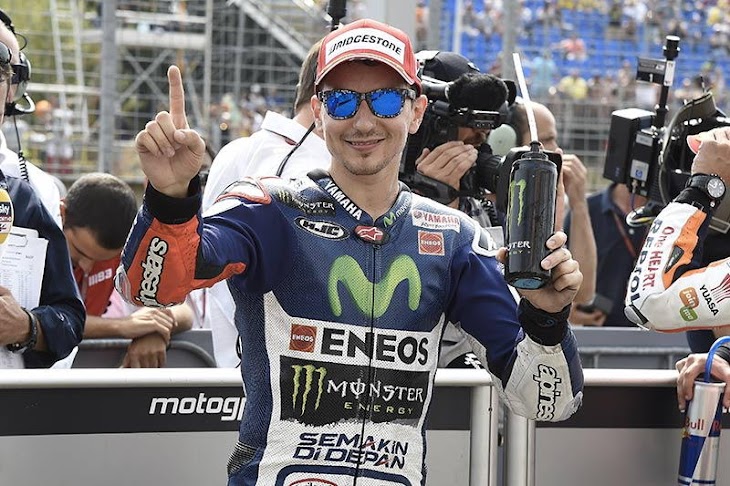 lorenzo-gpone-qp.jpg