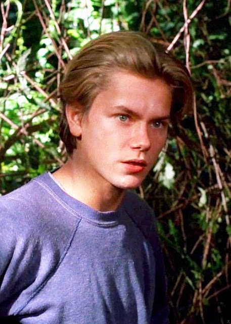 River Phoenix Profile Pics Dp Images