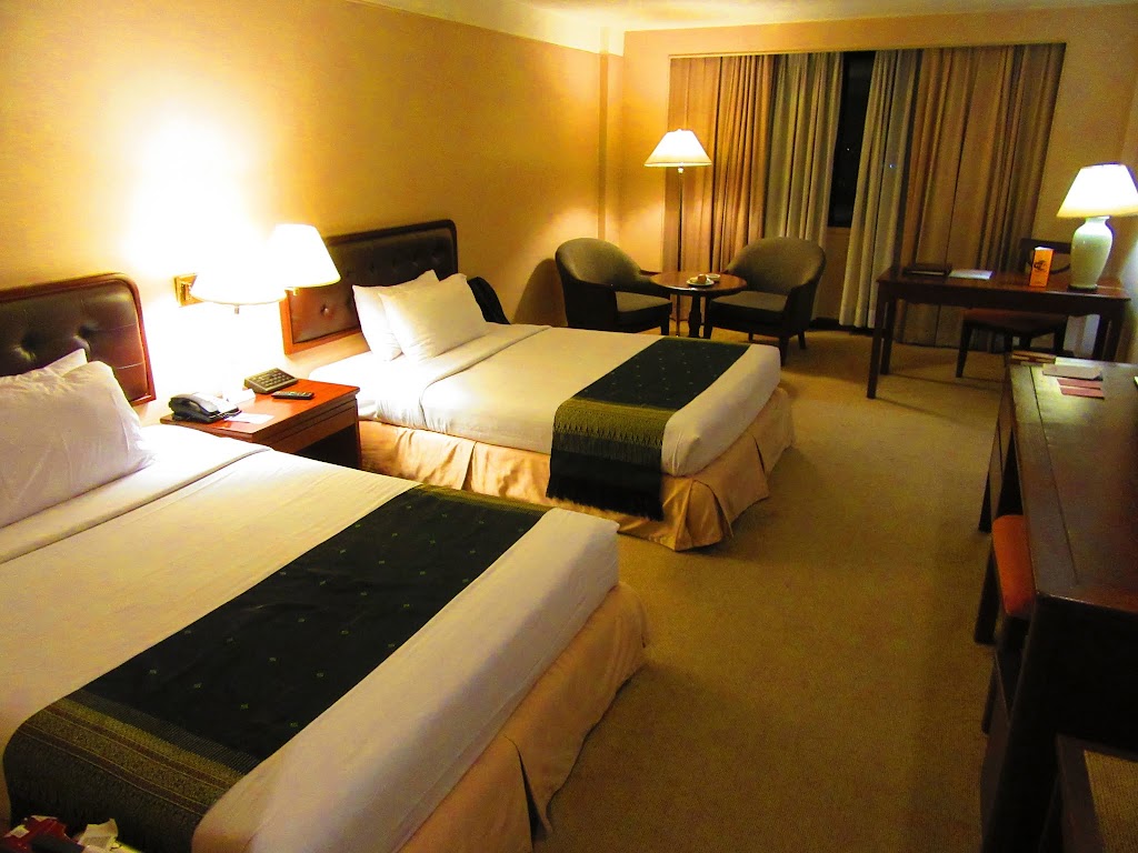 タイ バンコク The Twin Towers Hotel ツインタワーズホテル に宿泊した El Mundo