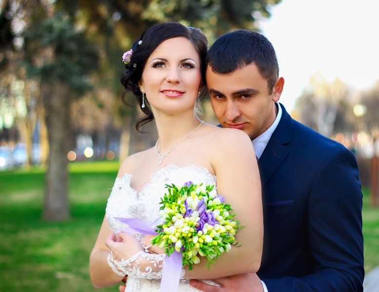 Fotógrafo de casamento Alla Racheeva (alla123). Foto de 13 de maio 2016