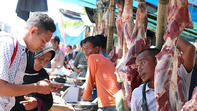 Sepi Pembeli Surutkan Penjualan Daging Meugang 