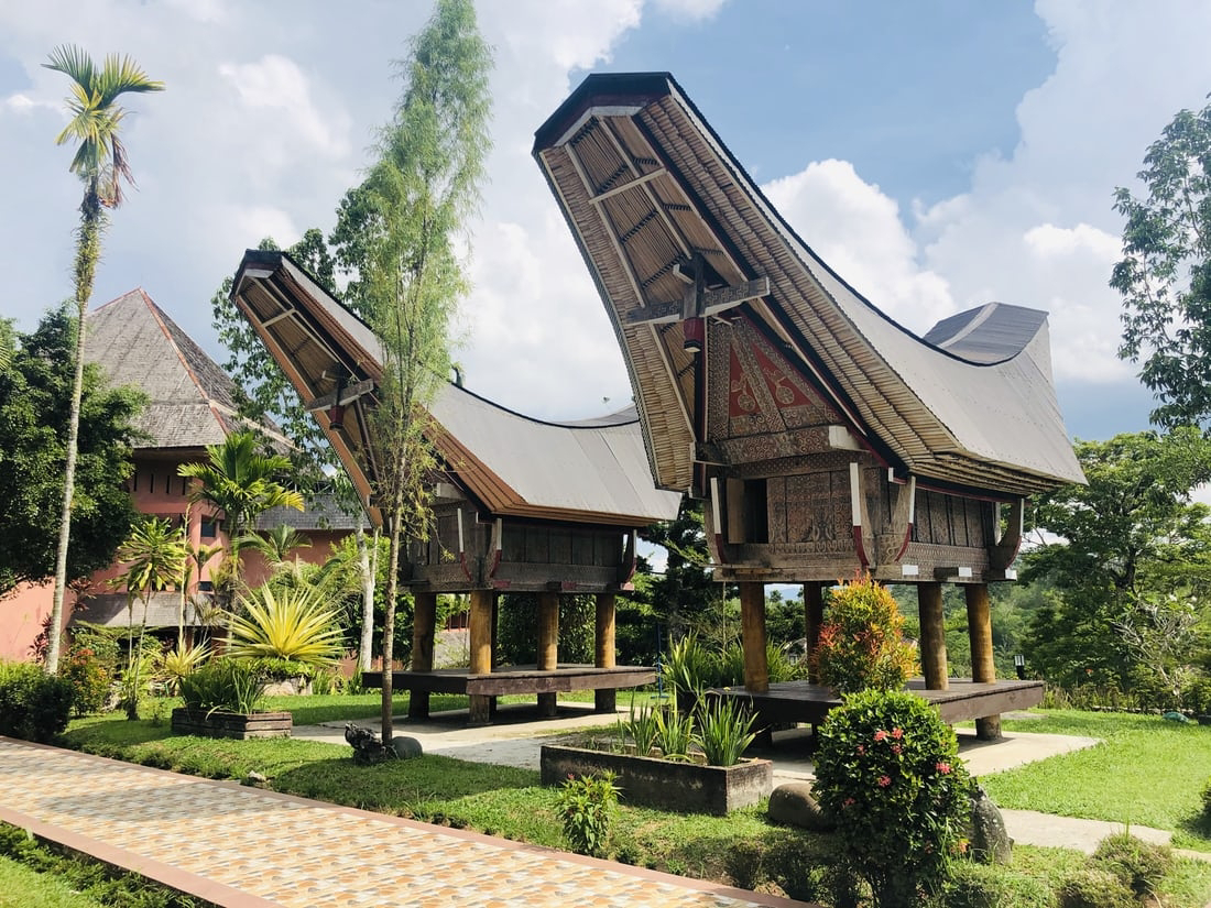 5 Rituals of the Sacred and Unique Cemetery Tradition in Tana Toraja