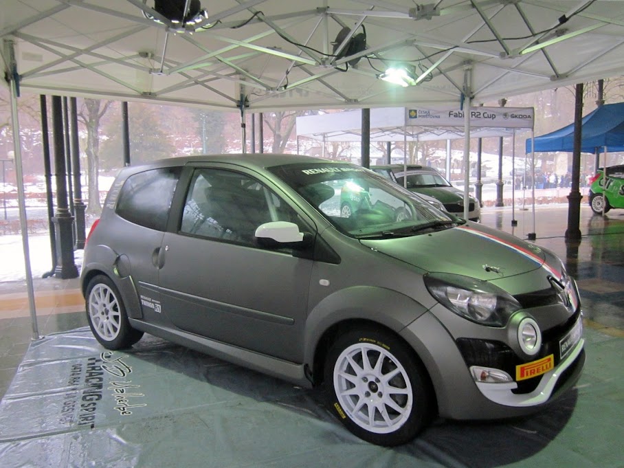 Divers voiture Renault Boucles+de+Spa+Legend+16+II+2013+%28285%29