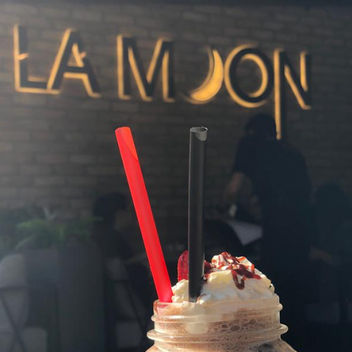 La Moon Cafe & Lounge logo