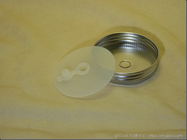 歌林果汁機JE-LNP01-不鏽鋼帶孔杯蓋矽膠墊