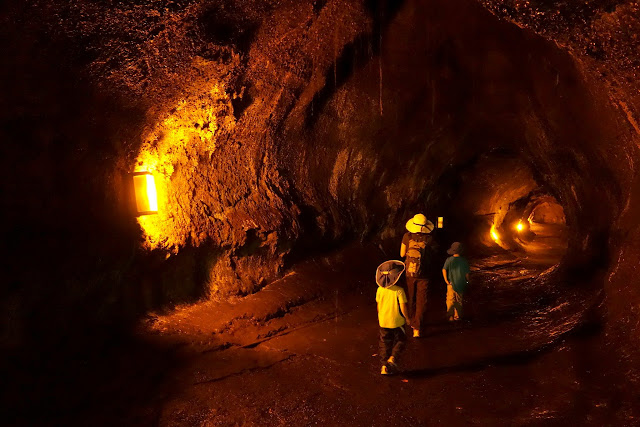  lava tube at volcanoes national Park