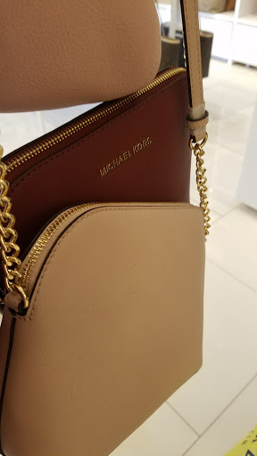 Fashion Accessories Store «Michael Kors», reviews and photos, 348 Nut Tree Rd #348, Vacaville, CA 95687, USA