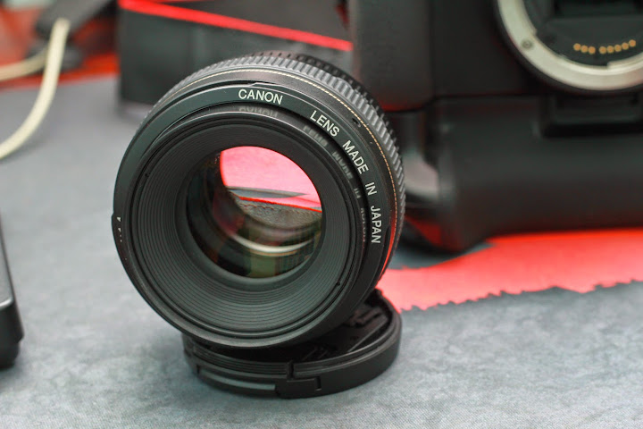 Bán 1 em canon 550D + lens canon 50 F1.4 +Grip Canon BG-E8 + 1 Túi Lowepro + G11 - 7