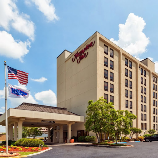 Hampton Inn Baton Rouge-I-10 & College Dr. logo