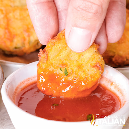 Deep Fried Pickles (Hooters Copycat) Deep Fried Pickles (Hooters Copycat)
