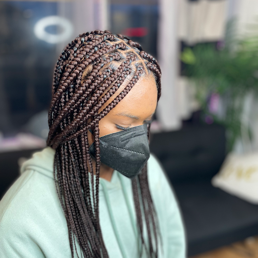 Yonti Hair Braiding logo