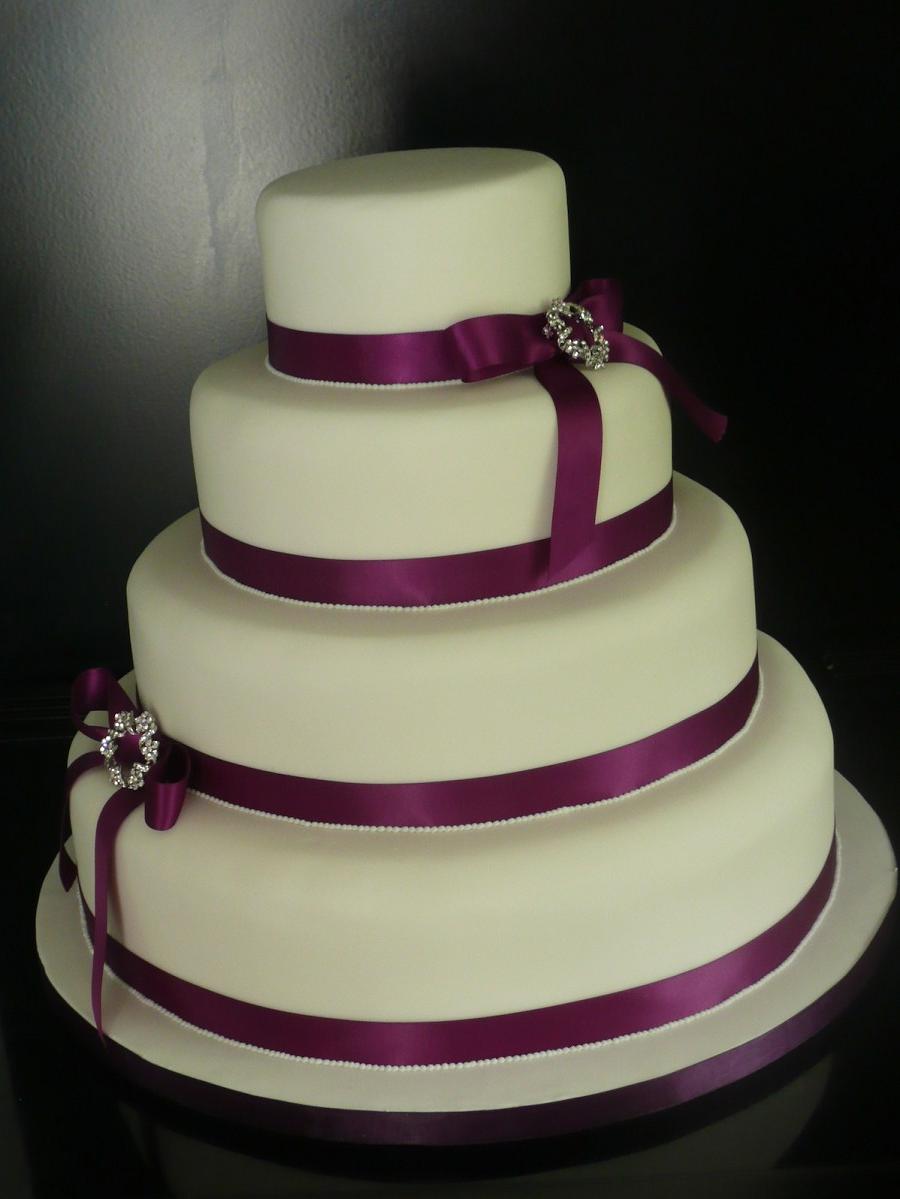 Four tier round wedding cake