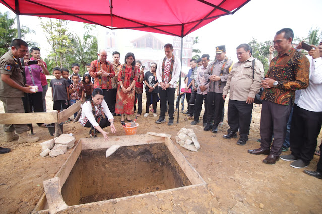 Peletakan Batu Pertama Gereja St. Paulus Pakuraya, Karolin Apresiasi Kekompakan Umat