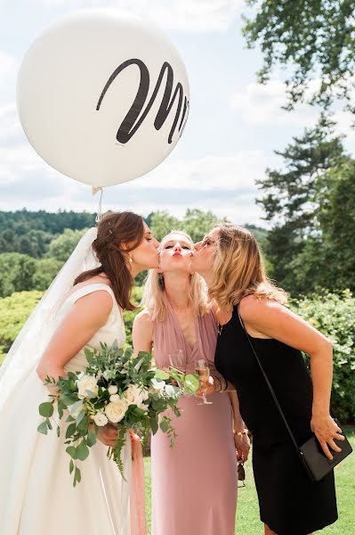 Wedding photographer Elena Joland (labellefrance). Photo of 30 October 2019