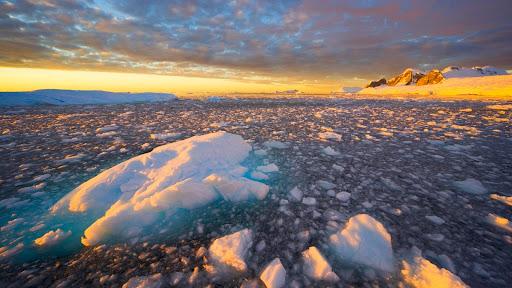 Wiggins Glacier, Antarctica.jpg