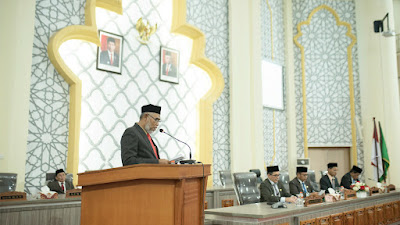 Rapat Paripurna Pembahasan Raqan APBK Banda Aceh Tahun 2023, Dihujani Interupsi Dewan