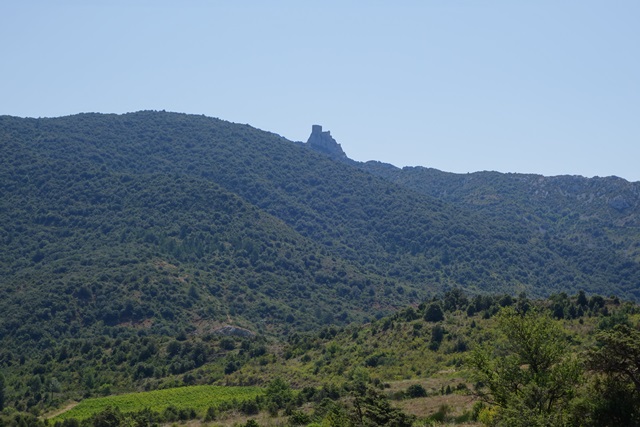 1. Narbona. Cucugnan. Castillos Queribus y Peyrepertuse. Gargantas Galamus. - De viaje por Francia: diarios, viajes y excursiones en coche. (20)