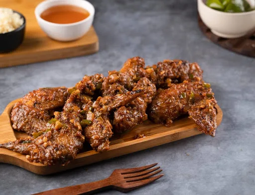 Chilli Wings Dry ( 12 Pcs)