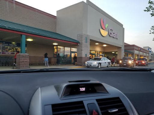 Grocery Store «Giant Food», reviews and photos, 10480 Campus Way S, Kettering, MD 20774, USA