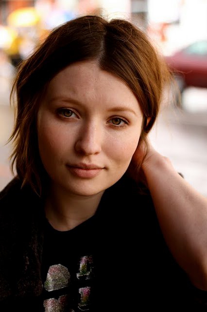 Emily Browning Profile Pics Dp Photos