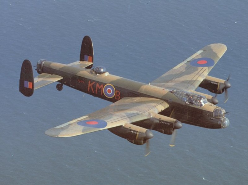 파일:external/www.aircraft-list.com/Avro_Lancaster_64.jpg