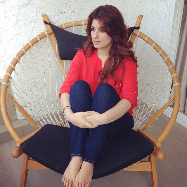 Twinkle Khanna Dp Profile Pics