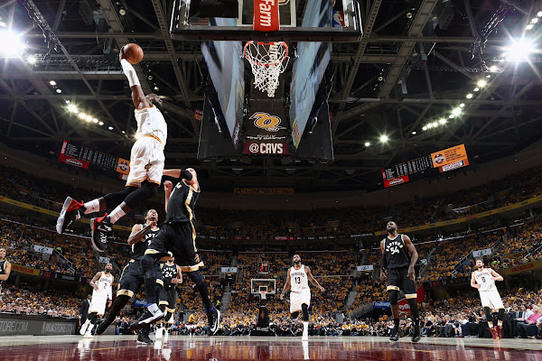 LeBron James Leads Cavs to 20 Series Lead in Nike LeBron 14 PE