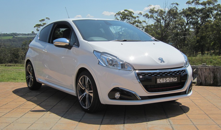 파일:external/www.themotorreport.com.au/2016_peugeot_208_launch_review_02-1028-920x544.jpg