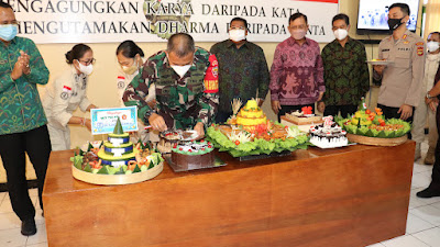 Kapolres Buleleng Bersama Jajaran Polsek Secara Serentak Mendatangi Kodim Dan Koramil.