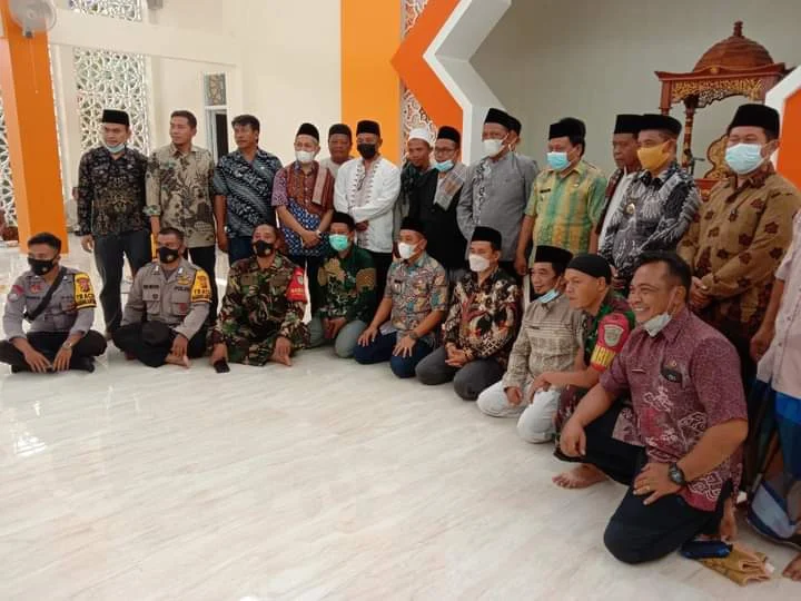 Selama Ramadan, Mesjid Jadi Titik Layanan Vaksinasi Usai Tarawih di Lemahabang Karawang