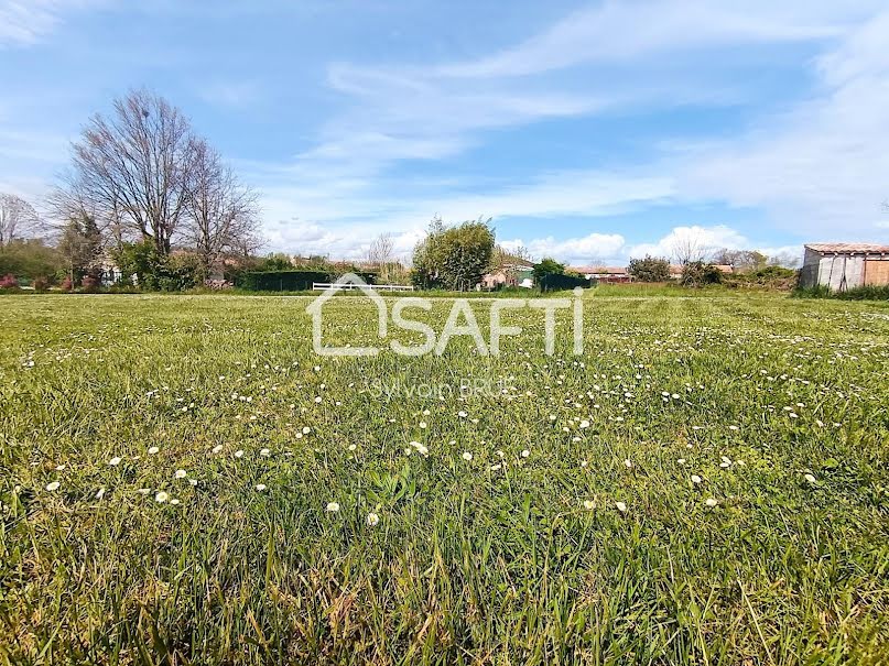 Vente terrain  1044 m² à Moissac (82200), 46 000 €