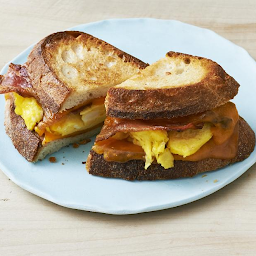 Bacon & Scrambled Eggs Sandwich